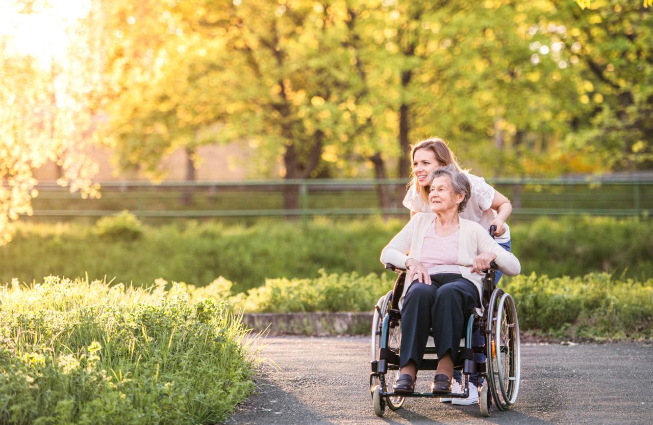 5 Pillars to Healthy Aging in Assisted Living Communities